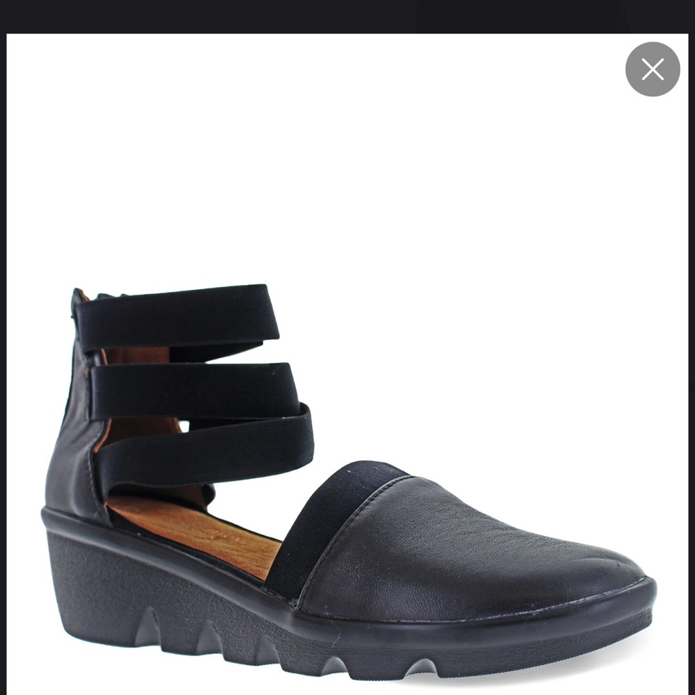 New! Women's Bernie Mev, Sigal Wedge